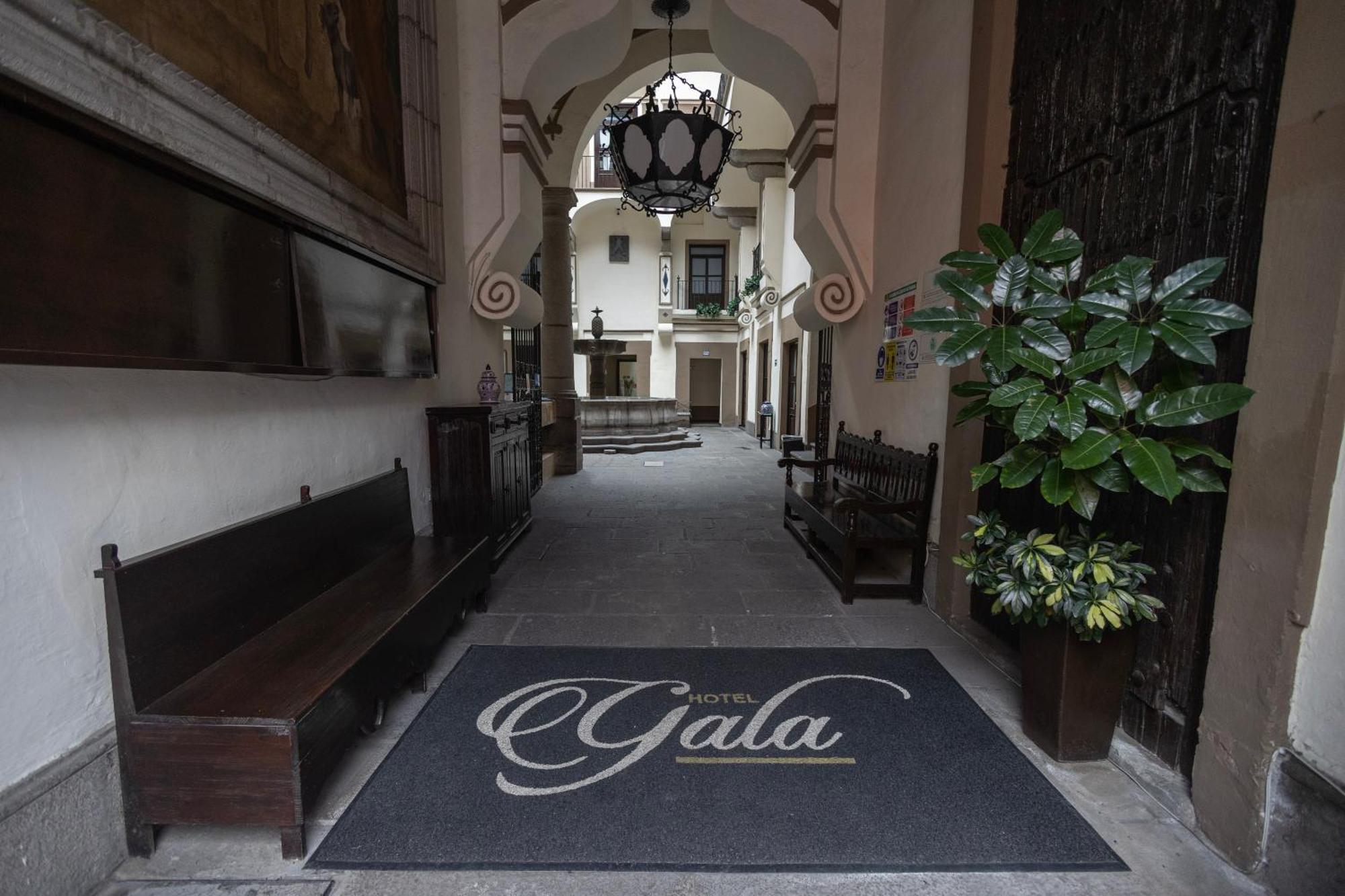 Gala 4*